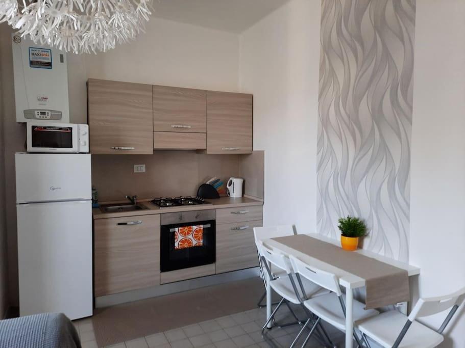 Appartamento Vicino Ospedale Con Self Check-In Parma Exterior foto